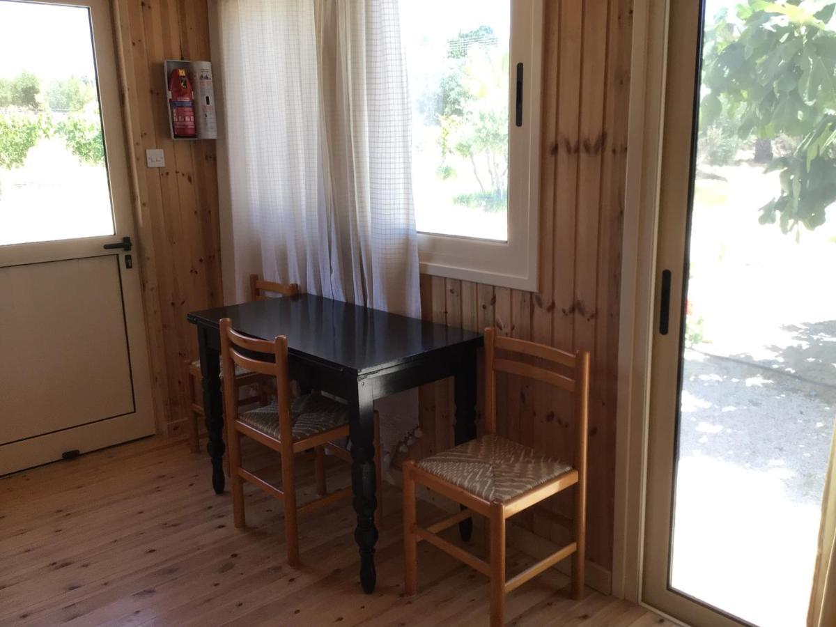 Pervolaris Cottages 2 Goudhi Eksteriør billede